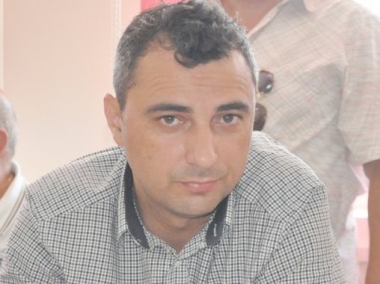 Foleanu spune că este firesc ca noua putere să-şi pună oamenii pe funcţii